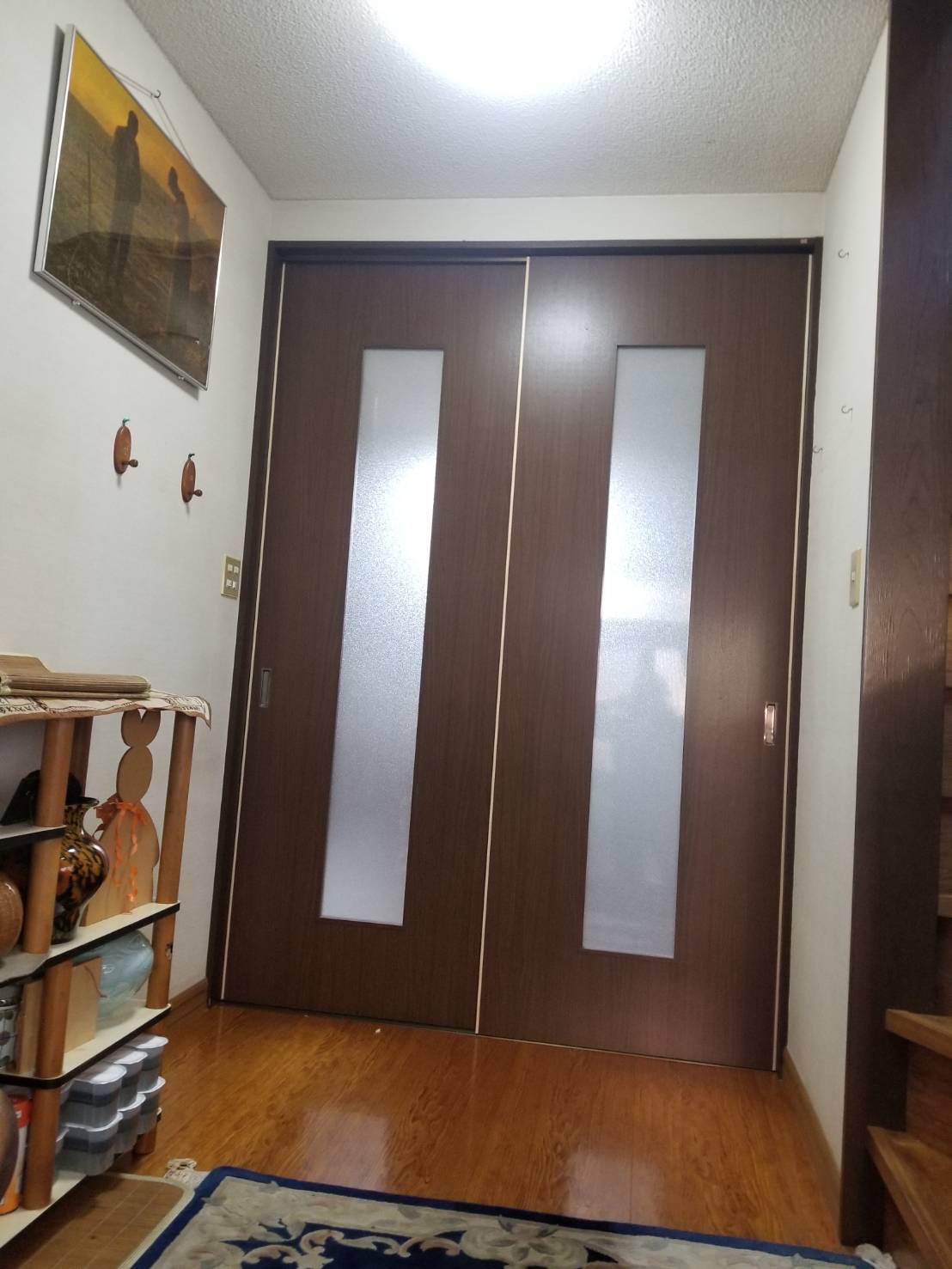 建具ドア交換 折戸ドアを引き戸ドアに交換