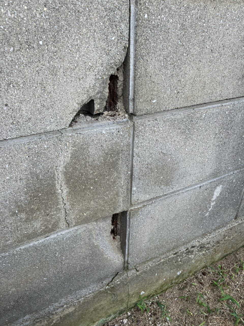 ブロック塀　爆裂修理