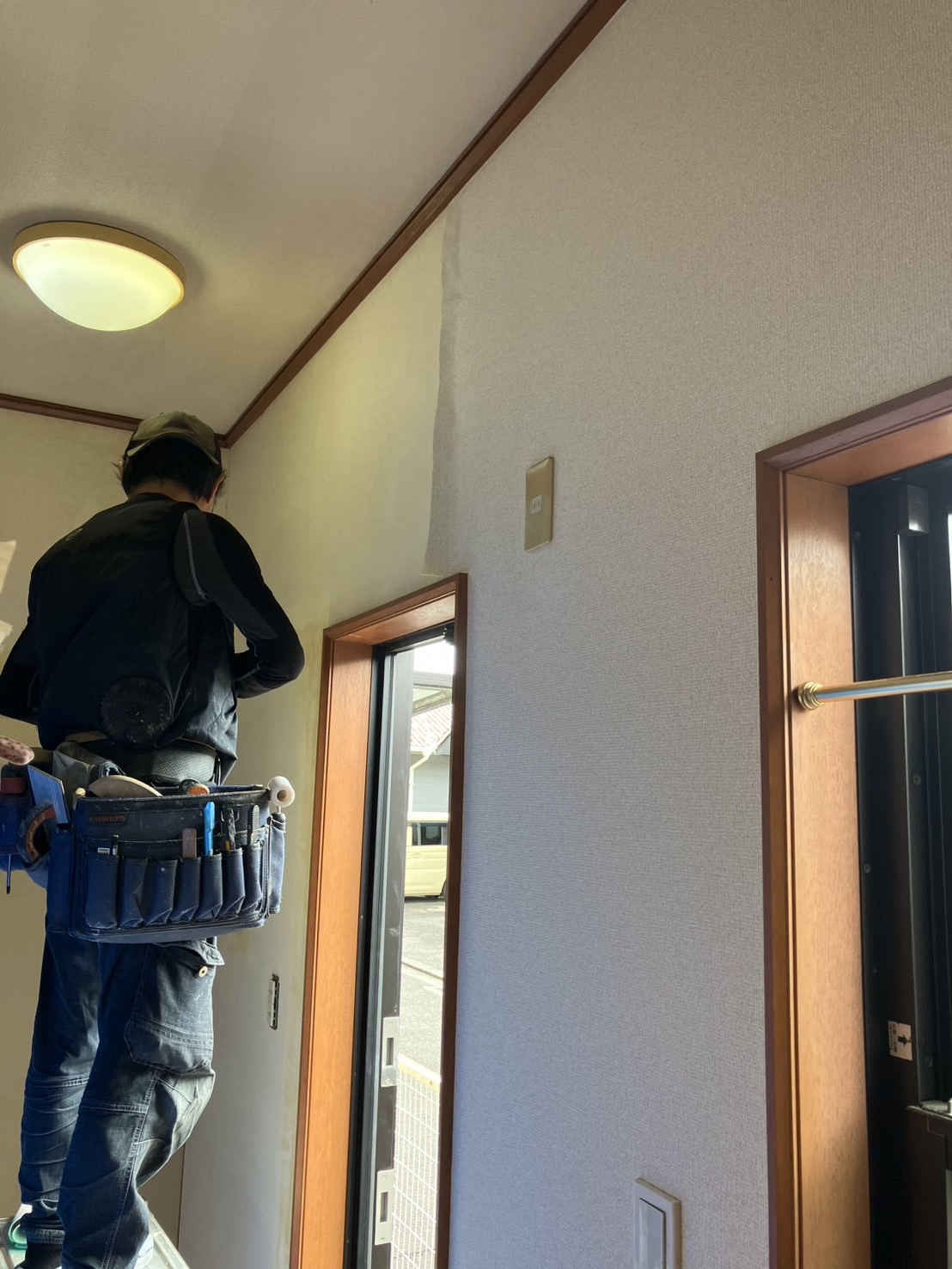 クロスの張り替え工事